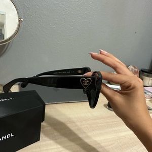 CHANEL AUTHENTIC SUNGLASSES